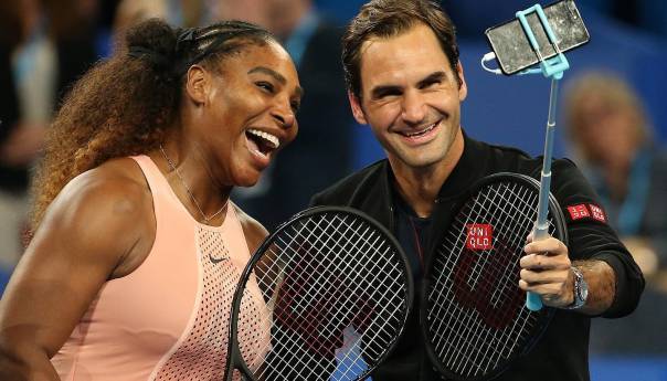 Serena Williams se zahvalila Federeru: Dobrodošao u klub penzionera