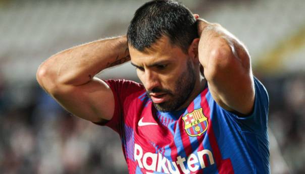 Sergio Aguero obavijestio Barcelonu da ne može nastaviti karijeru