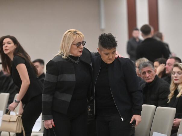 Šerifović na komemoraciji: Počni da spremaš neki novi format gore