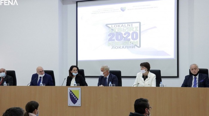 Šesnaest političkih stranka ne nalazi se na prijavljenoj adresi 