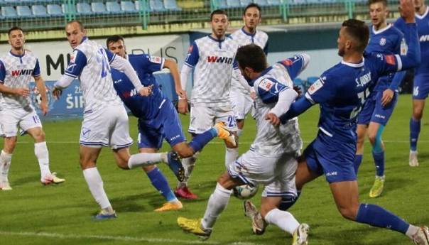 Šest golova na Pecari za kraj sezone