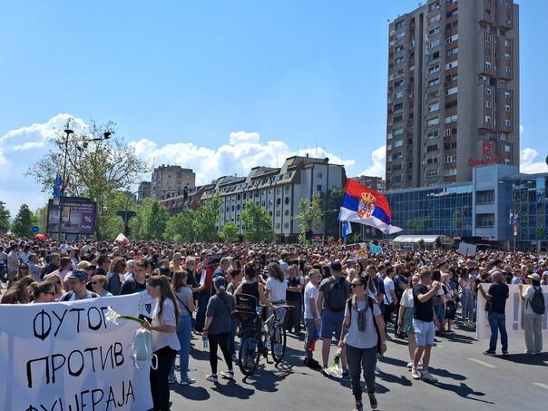 Šest mjeseci od tragedije: Veliki protesti u Beogradu i Novom Sadu