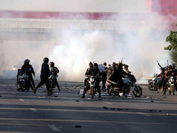 Šest mrtvih u sukobu pristalica Imrana Khana i snaga sigurnosti