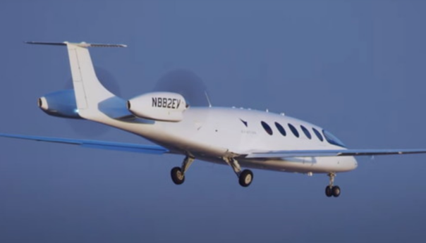 Šest osoba nastradalo kad se srušio privatni mali avion blizu Los Angelesa