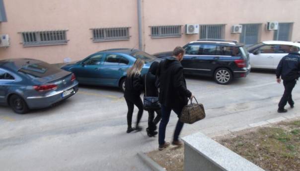 Šest službenika UIOBiH, uhapšenih u akciji 'Brend IV', predati Tužilaštvu BiH