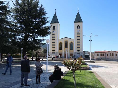 Sezona u Međugorju počela ranije, Italijani i Korejci stigli među prvim