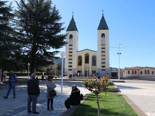 Sezona u Međugorju počela ranije, Italijani i Korejci stigli među prvim