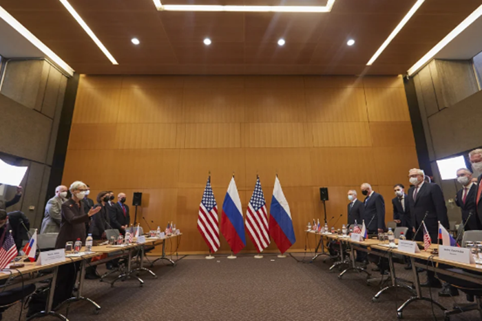 Sherman: Amerika odlučna u razgovorima s Rusijom