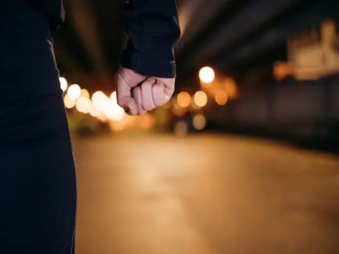Konobar u Šibeniku pretučen jer je odbio poslužiti piće nakon radnog vremena