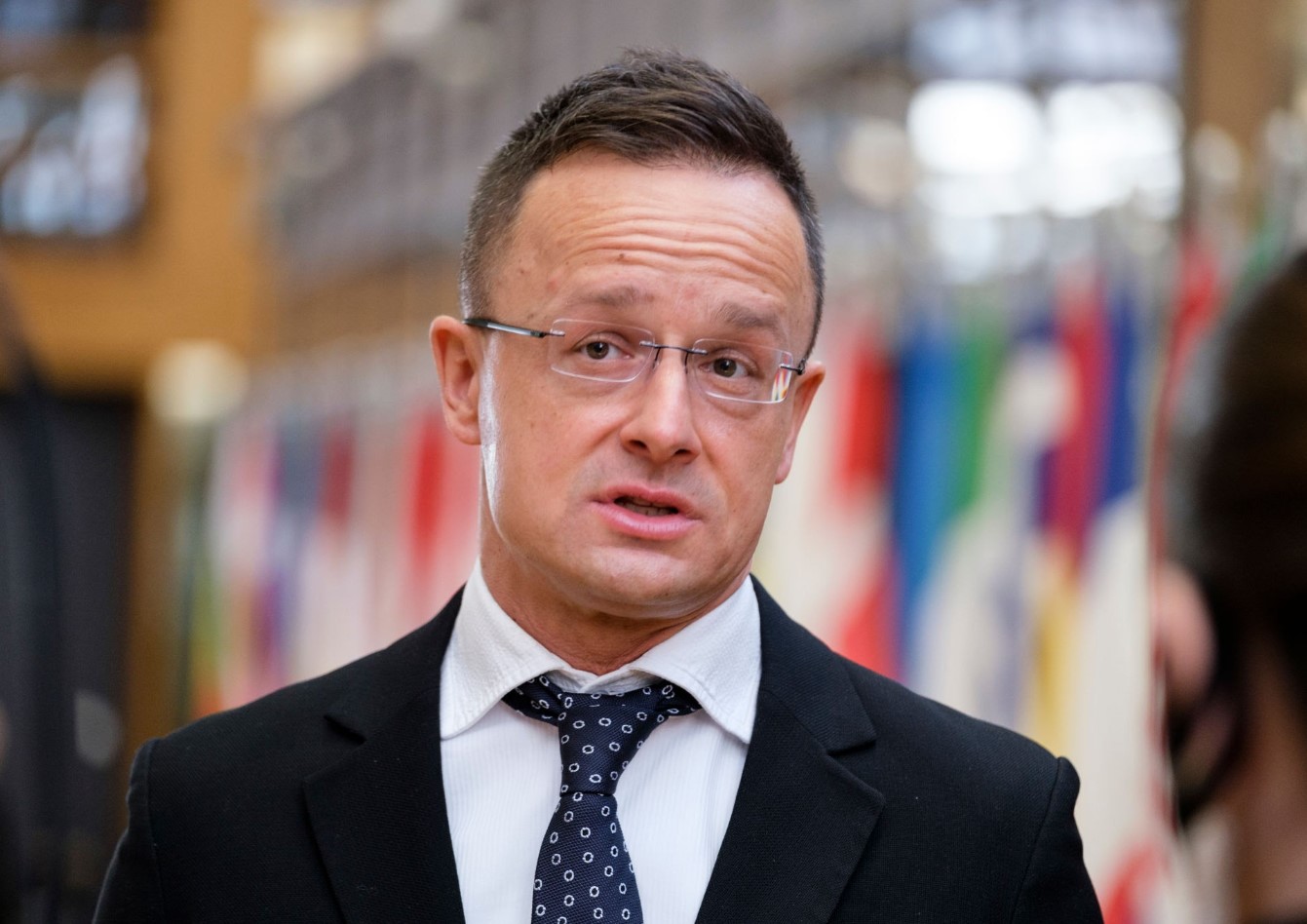 Sijarto optužio Brisel da se miješa u mađarsku unutrašnju politiku