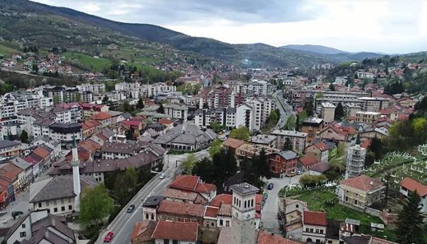 Silovao tri djevojčice: Maloljetnik iz Travnika osuđen na osam godina zatvora