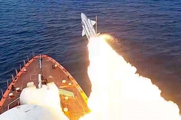 Silovit ruski zračni udar na elektranu u Dnjepru