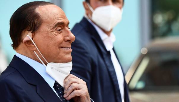 Silvio Berlusconi završio u bolnici