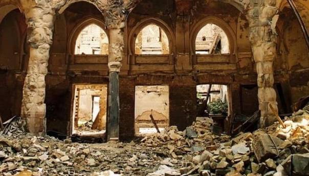 Simbol Sarajeva: Na današnji dan prije 29 godina Vijećnica je izgorjela do temelja