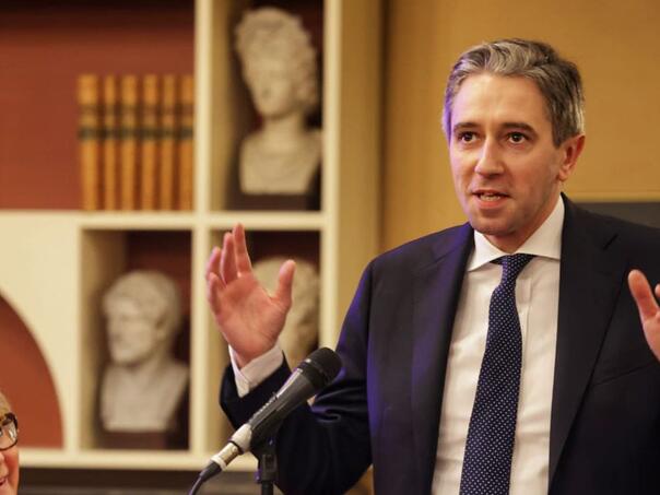 Simon Harris postao najmlađi premijer Irske