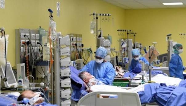 Simptomi upale kod 15 djece u New Yorku možda povezani s covidom-19