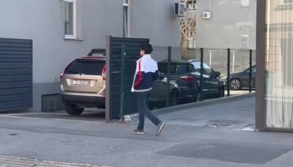 Sin Danisa Tanovića ponovo hoda