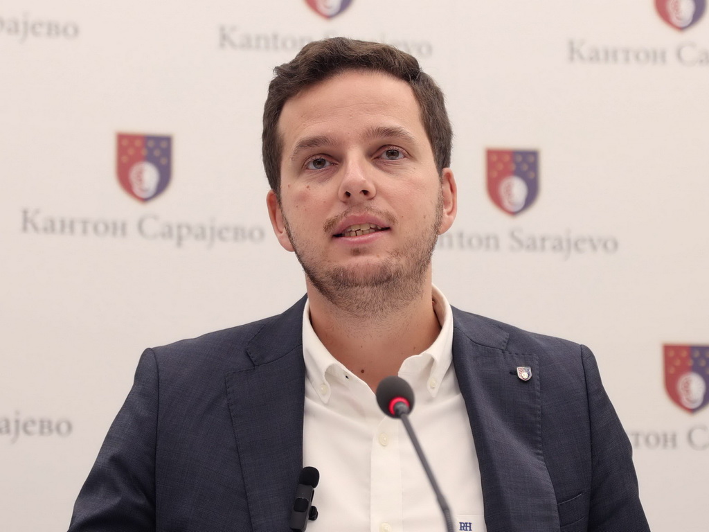 Sindikat državnih službenika pisao Uku: Ako ne bude dogovora o osnovici slijede štrajk i protesti
