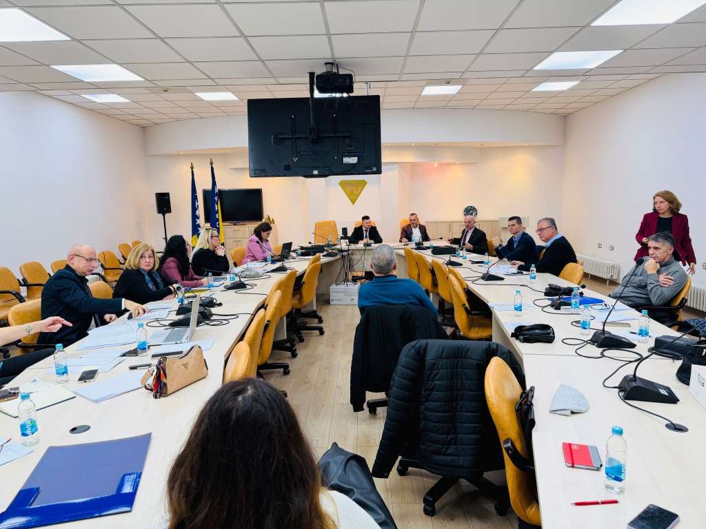 Iz Porezne uprave traže veće plate, moguć štrajk