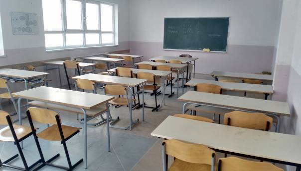 Sindikat obrazovanja KS: Način održavanja nastave zavisi od zdravstvene situacije