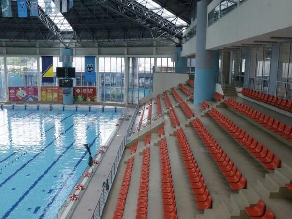 Sindikat Olimpijskog bazena Otoka upozorio da preduzeće posluje bez zakonitog zastupnika