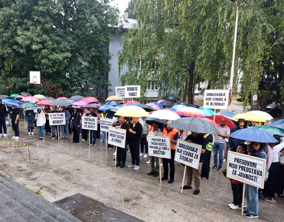 Sindikat srednjeg obrazovanja USK najavio generalni štrajk ukoliko izostane dogovor s Vladom