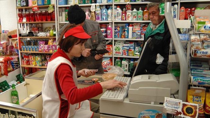 Sindikat traži hitnu novčanu nadoknadu za radnike u prodavnicama u BiH