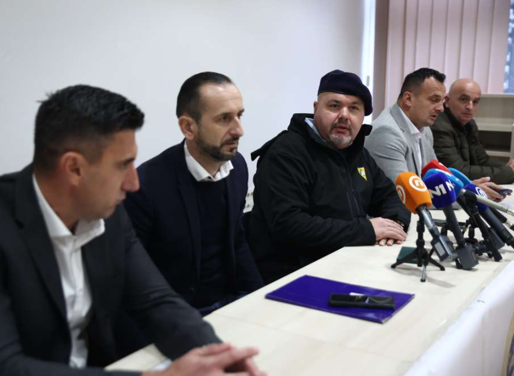 Sindikat traži prijem radnika na neodređeno vrijeme u školama i vrtićima u KS