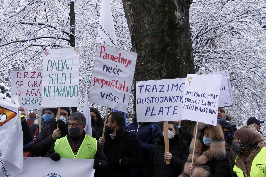 Sindikati: Fortina računica i podaci o platama nisu tačni