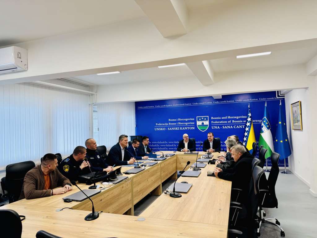 Sindikati i Vlada USK postigli kompromis, veće plaće od 2026.