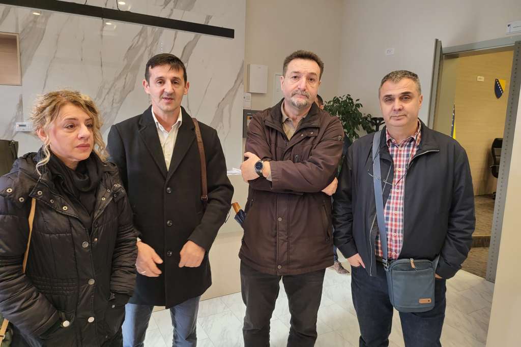 Sindikati osnovnih i srednjih škola HNK-a razočarani ponudom Vlade