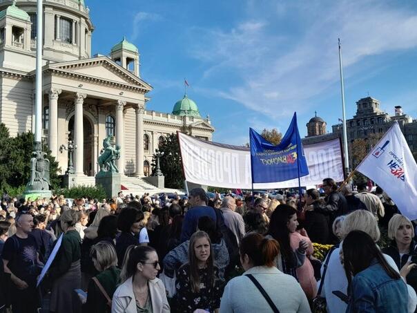 Sindikati prosvjetara: Ocjene će biti zaključene na polugodištu