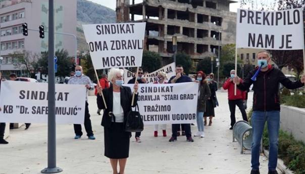 Sindikati radnika zaposlenih u zdravstvu HNK održali štrajk upozorenja