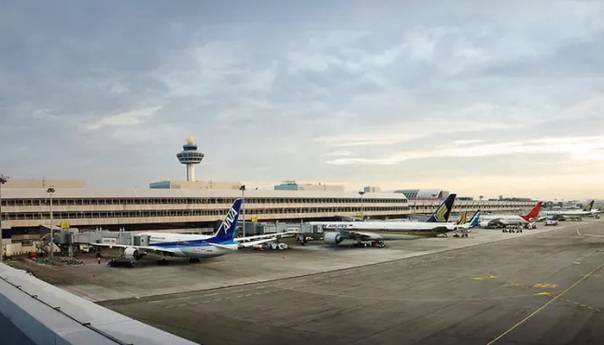 Singapur deportovao Britanca jer je lagao o historiji putovanja