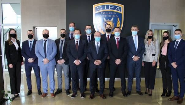 SIPA: Deset kadeta jedanaeste klase položilo svečanu zakletvu