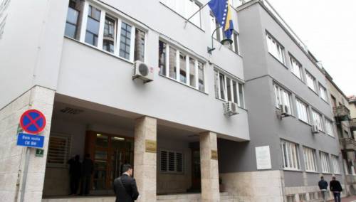 SIPA pretresa prostorije CIK-a