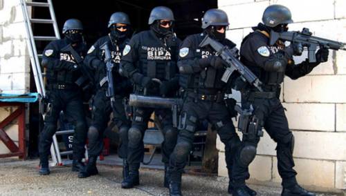 SIPA u Bratuncu uhapsila dvije osobe zbog krijumčarenja migranata iz Srbije u BiH