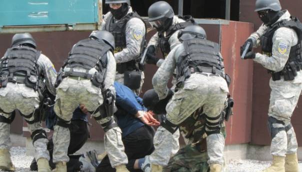 SIPA uhapsila jednu osobu, oduzeta droga i oružje