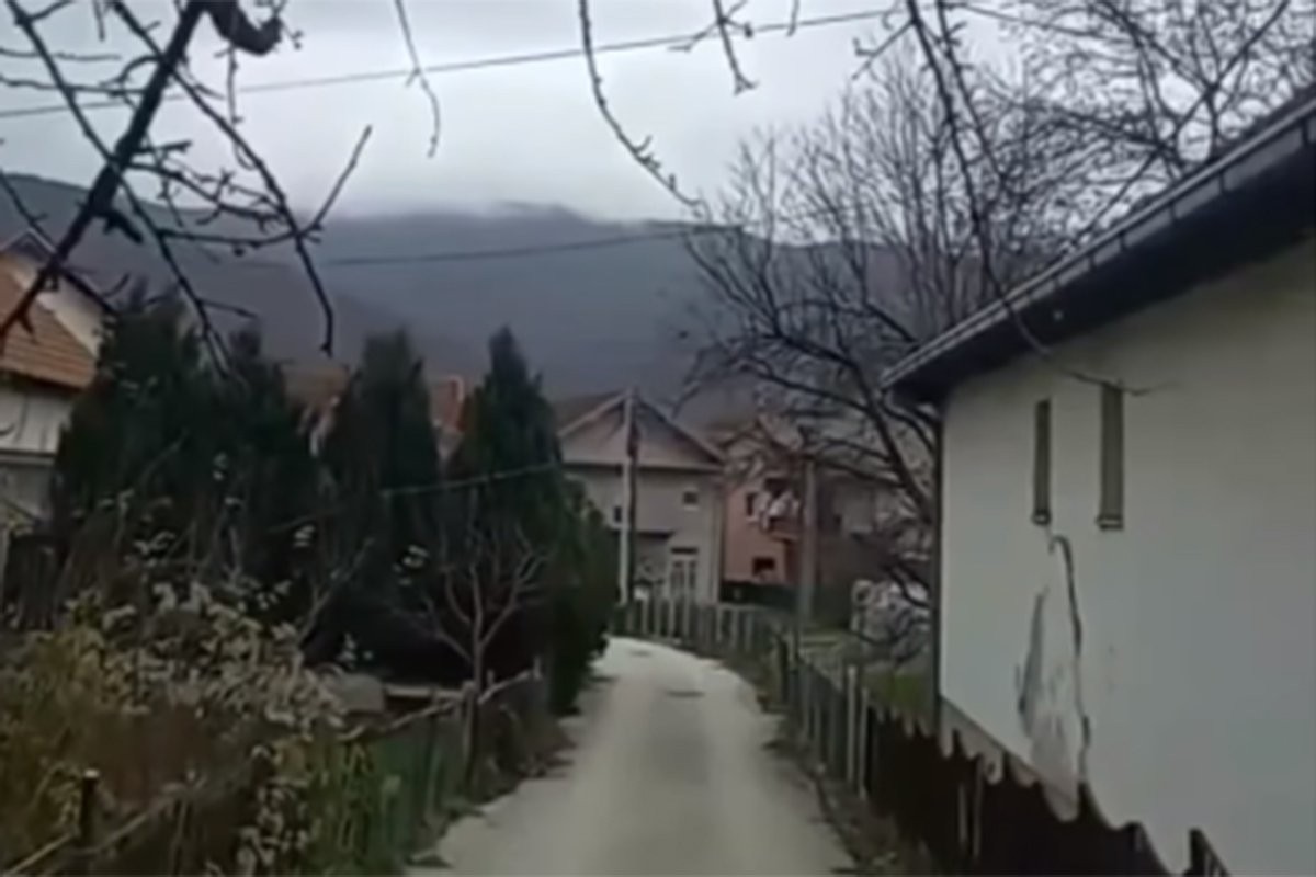 Sirene u Zubinom Potoku, čule se eksplozije