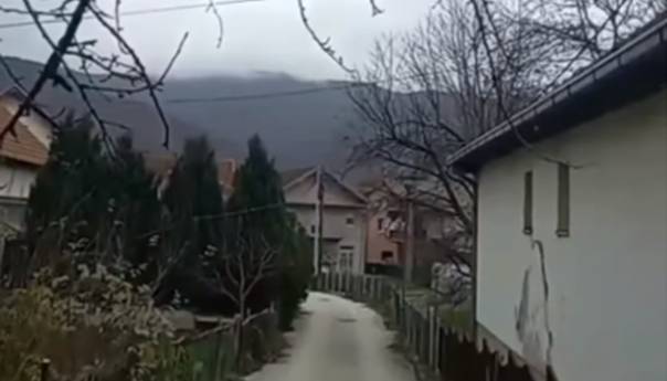 Sirene u Zubinom Potoku, čule se eksplozije