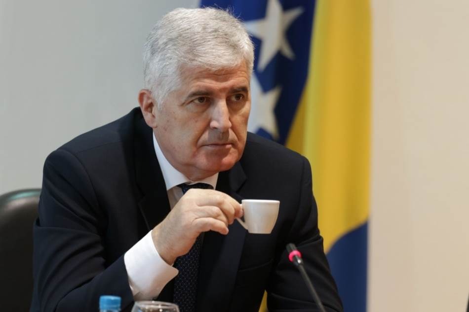 Širi se front protiv Čovića: HRS najavio pregovore s Četvorkom