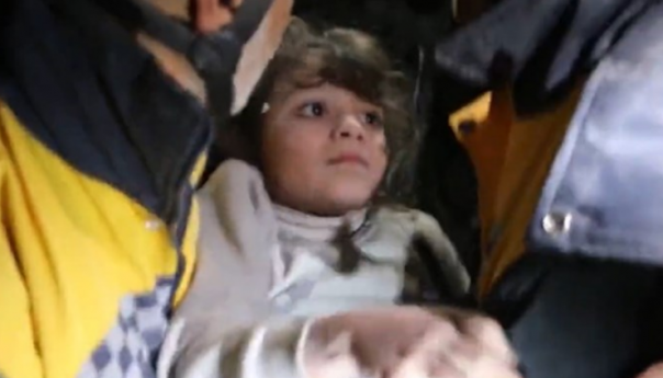 Sirija: Djevojčica spašena nakon 40 sati pod ruševinama