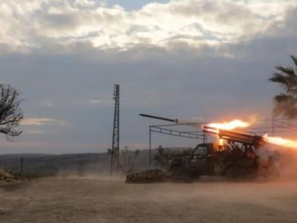 Sirijski pobunjenici napreduju ka Damasku