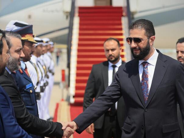Sirijski predsjednik Ahmad al-Sharaa stigao u Dohu na hitni arapsko-islamski samit