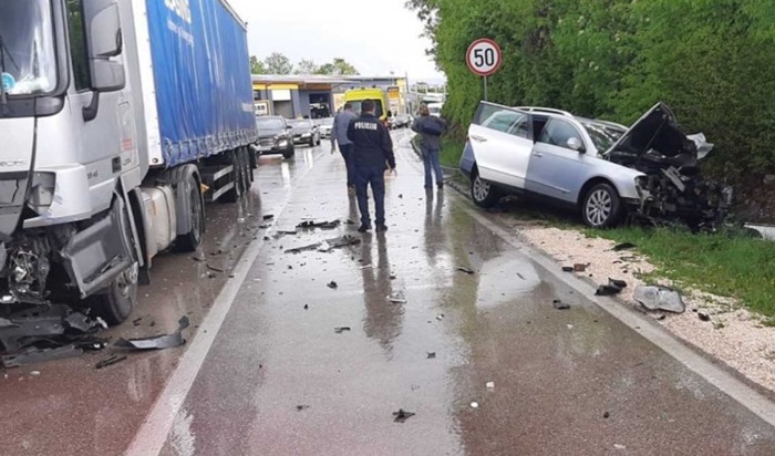 Široki Brijeg: U sudaru ozlijeđene četiri osobe 