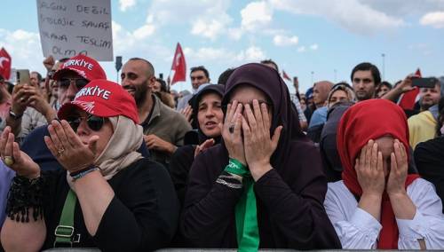 Širom Europe protesti protiv sve strožijih korona mjera