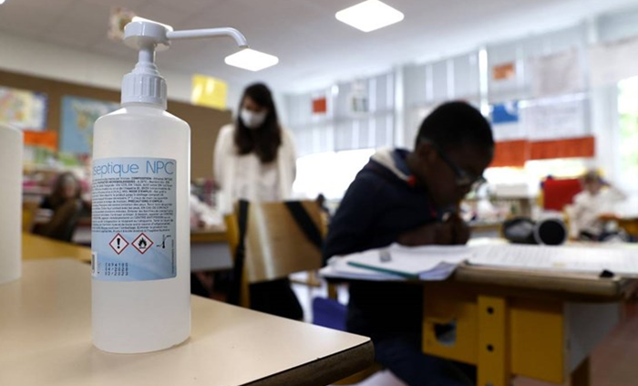 Širom Evrope učenici se vraćaju u škole, neki roditelji su zabrinuti