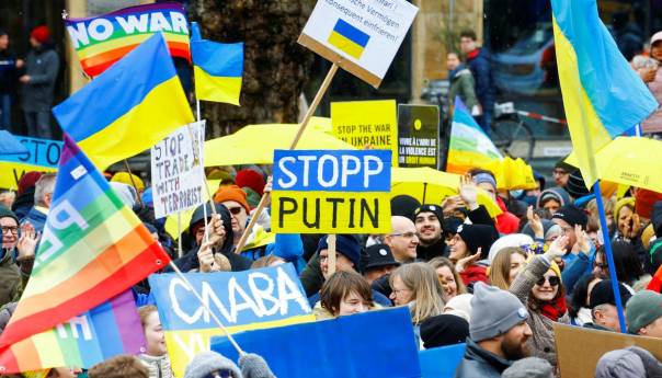 Širom Rusije mirni protesti protiv rata, uhapšeno više od 170 ljudi