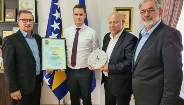 Sistemski urediti oblast podrške povratnicima u Srebrenicu