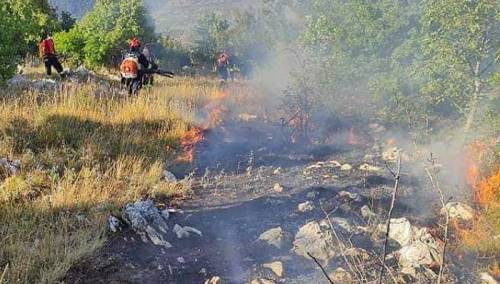 Situacija u Neumu sve teža: Vatra se širi prema naseljenima